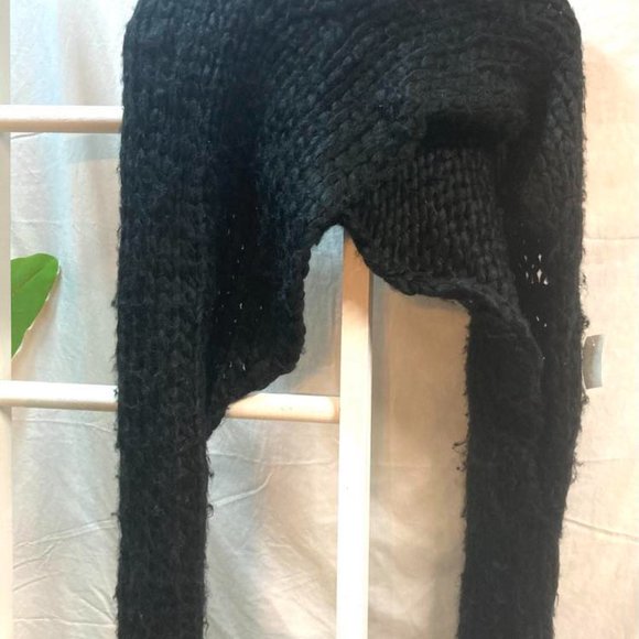 Rehab Lab Black Half Sweater/Shrug size Medium - Picture 4 of 5